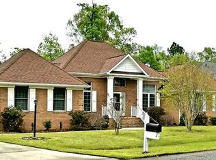 110 Cape Fear Dr, Hertford, NC 27944