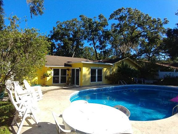 2nd image of 8014 Fountain Ave