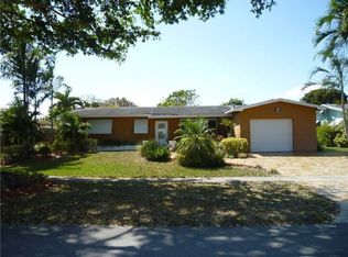 1520 NW 114th Ave, Pembroke Pines, FL 33026