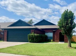 2004 Cloverdale Ln, Norman, OK 73071