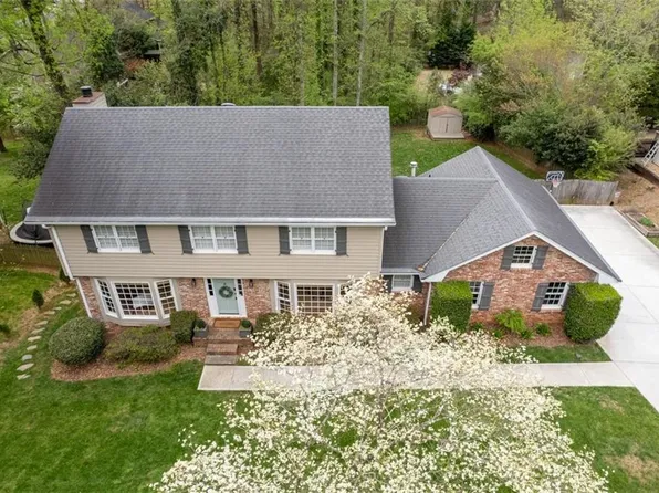 215 Birchfield Dr, Marietta, GA 30068