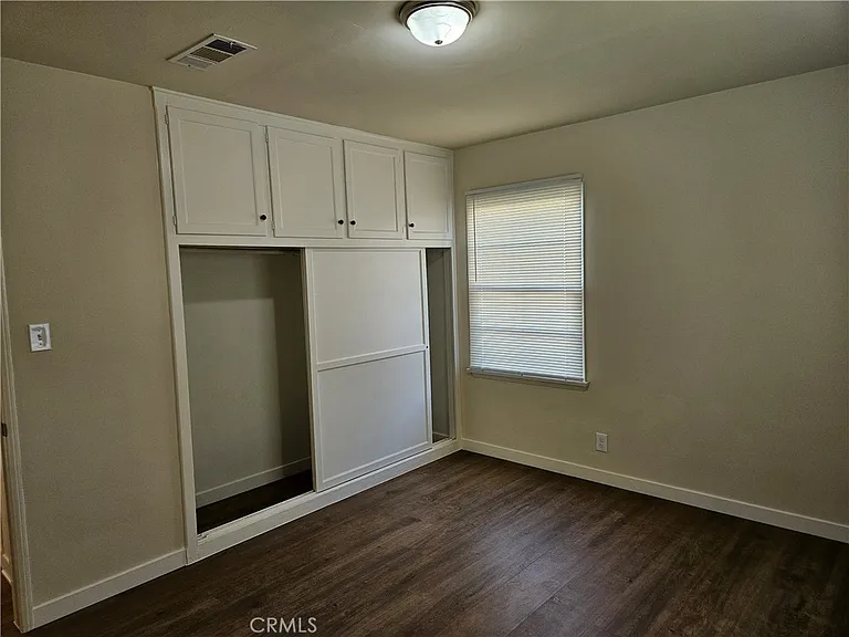 6907 White Oak Ave — Photo 21