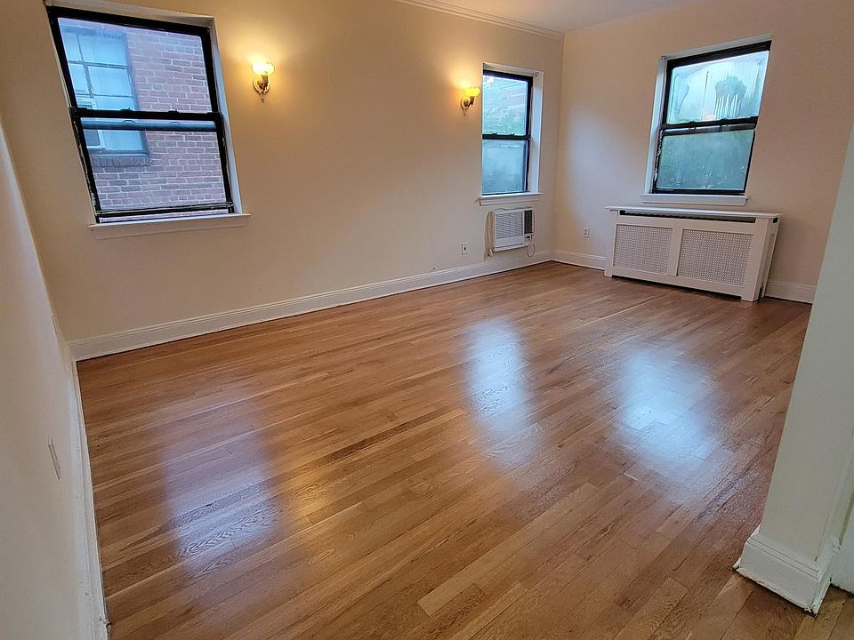 1st image of 56-09 141st St