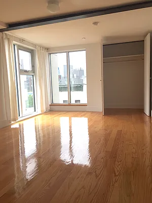 Rented by P Management | media 31