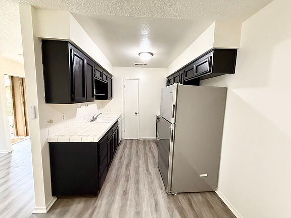3rd image of 1477 Harvard Ave APT B
