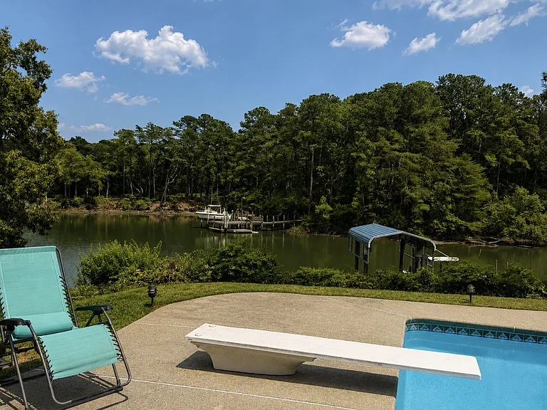 1360 Sycamore Rd — Photo 44