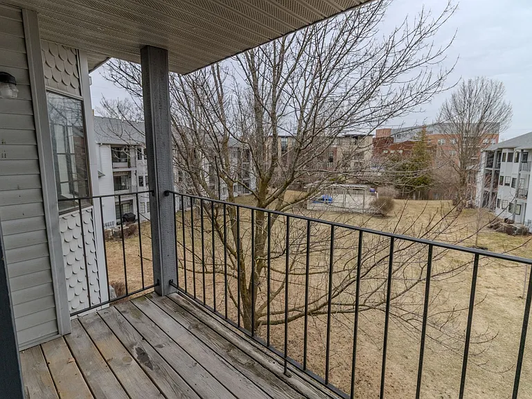 601 Riverine Dr #302 — Photo 19