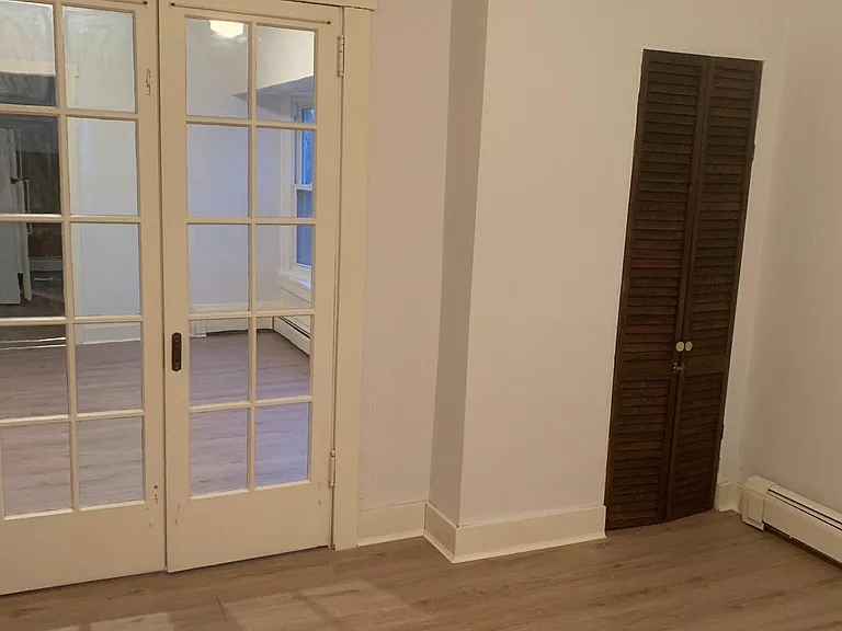 42 Humbert St #42 — Photo 9