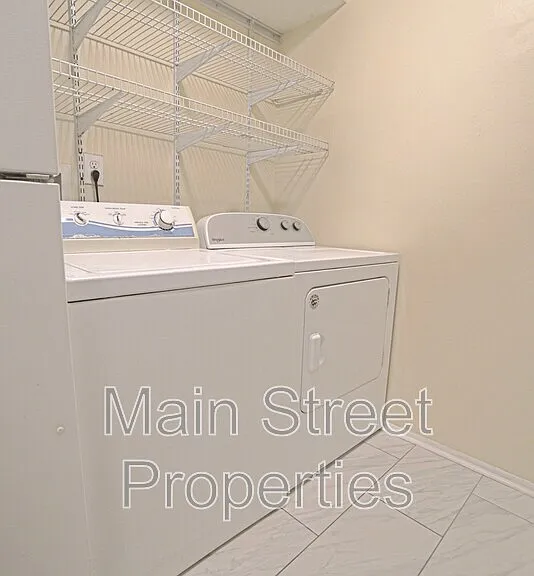 3323 Kingswood Ct #D10 — Photo 6