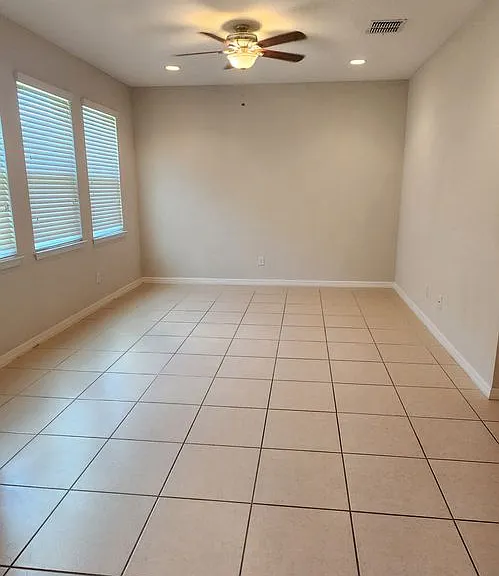 3672 Brighton Park Cir — Photo 3