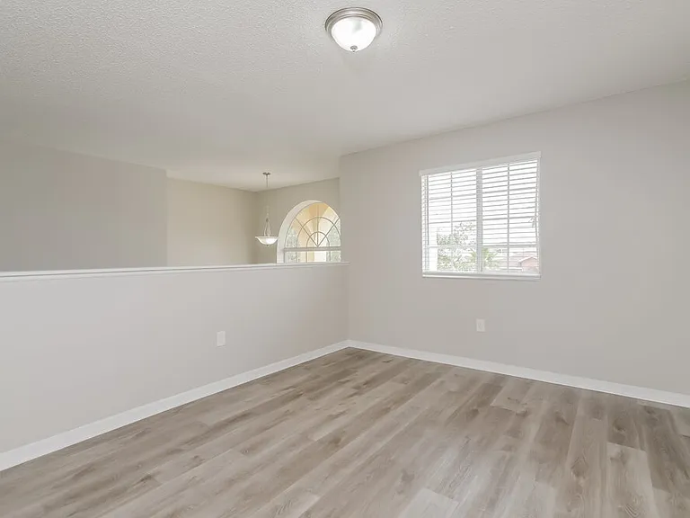 230 Beckenham Dr — Photo 16