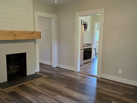 4th image of 6061 N Carolina Dr #66