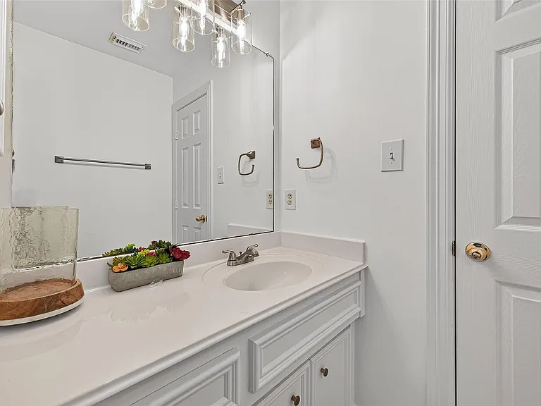 22115 Mission Hills Ln — Photo 35