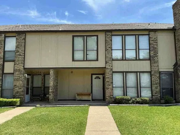 2412 Long Ridge Ln, Arlington, TX 76014