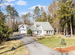 55 Pine St N, Bridgewater, NH 03222