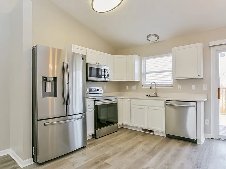 4990 Brice Creek Dr — Photo 8