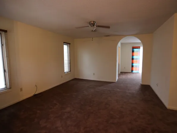 706 Hillwood Dr, Statesboro, GA 30458
