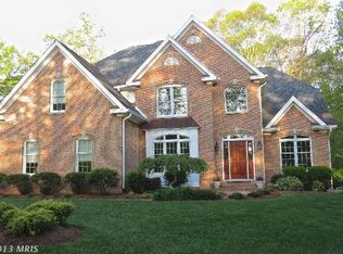 8345 Hudson Dr, La Plata, MD 20646