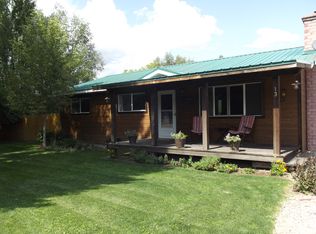 13 W Bannock Rd, Salmon, ID 83467