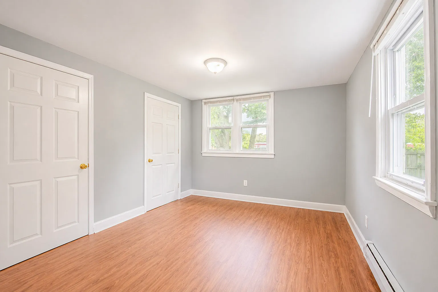 27 Pine St — Photo 2