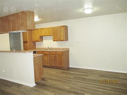 5th image of 8162 Marydean Ave