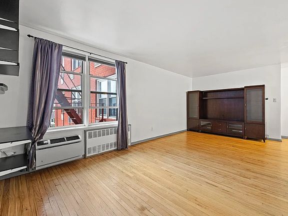 5th image of 7402 43rd Ave APT 4P