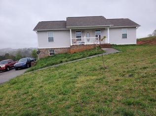 127 Melissa Ln, Dandridge, TN 37725