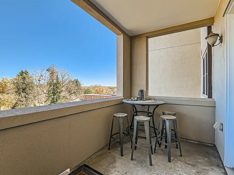 2200 S University Blvd #408 — Photo 4