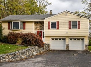 10 Prince Rd, Mahopac, NY 10541