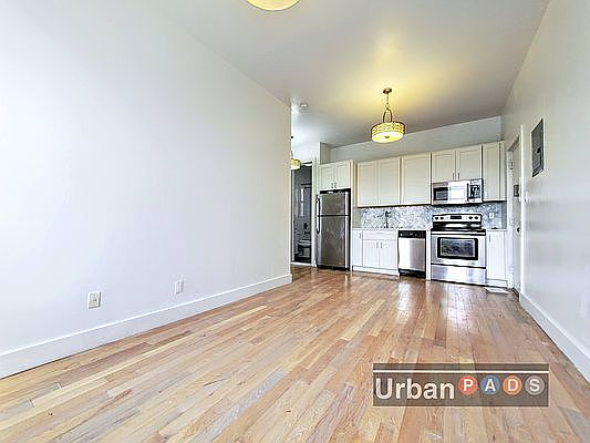 3rd image of 1236 Pacific St APT 2F