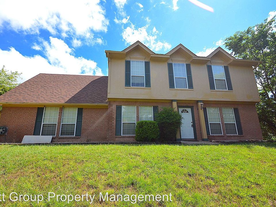 1st image of 1904 Pecan Cove Dr