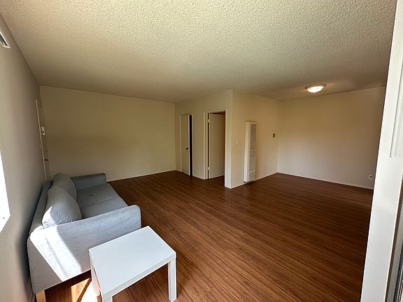 5th image of 2134 20th St #5