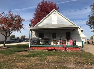 309 W Court St, Farmington, IL 61531