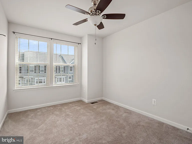 43706 Winterberry Way — Photo 28