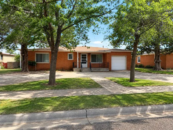 1012 E Oak St, Brownfield, TX 79316