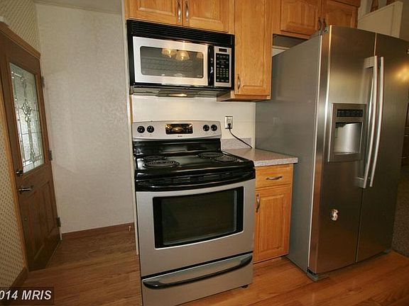 4th image of 17705 Crest Dr