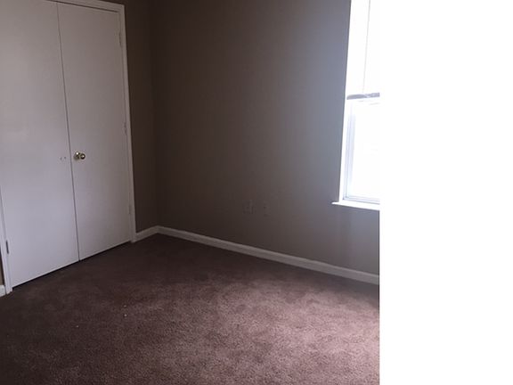 5th image of 1059 Florida St