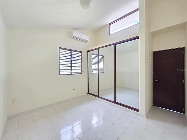 701 Calle Azorin — Photo 14