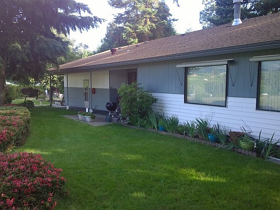 3rd image of 2850 Glass Dr