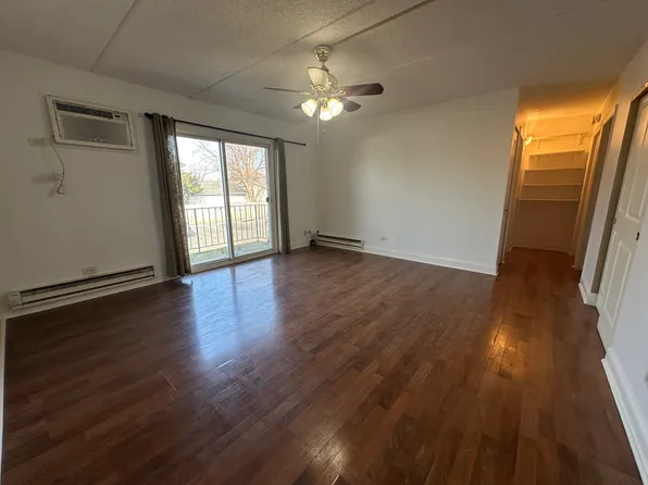 6305 Joliet Rd APT 6, Countryside, IL 60525