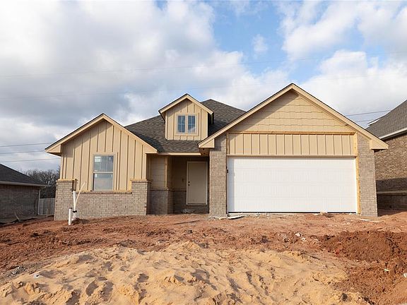 2nd image of 8125 Mountain Oak Dr