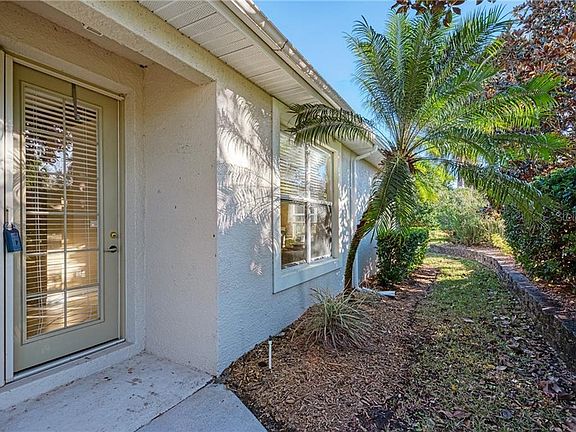 3rd image of 2408 Magnolia Cir