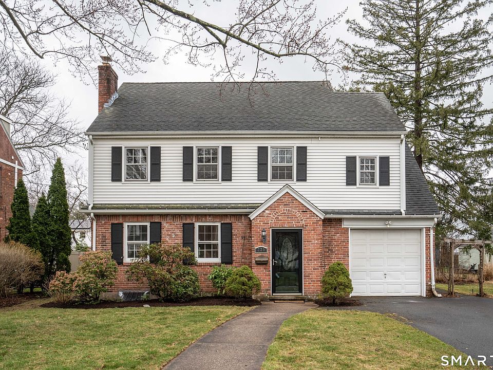 1st image of 225 Auburn Road