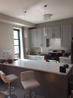 Rented by Mdays Realty | media 20