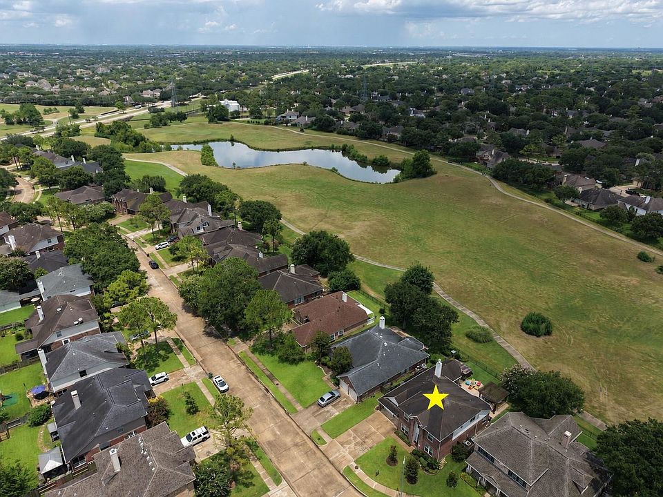 1st image of 3239 Braesview Dr