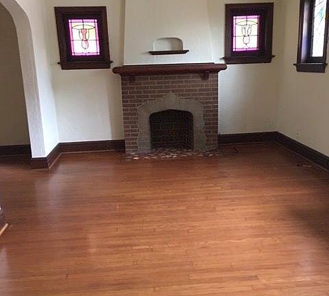 3rd image of 3960 Fillmore St #A