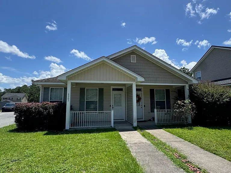 6207 Jordans Pass Dr — Photo 3