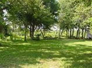 806 E Yacht Dr, Oak Island, NC 28465