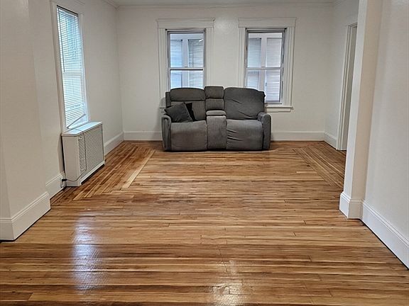 5th image of 15 Dinsmore St