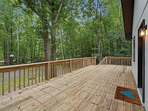 5th image of 256 Birch Hollow Dr